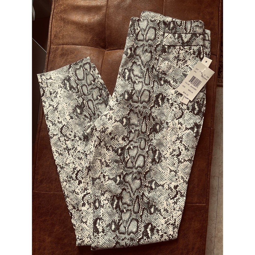 Snake Print Jeans 🐍